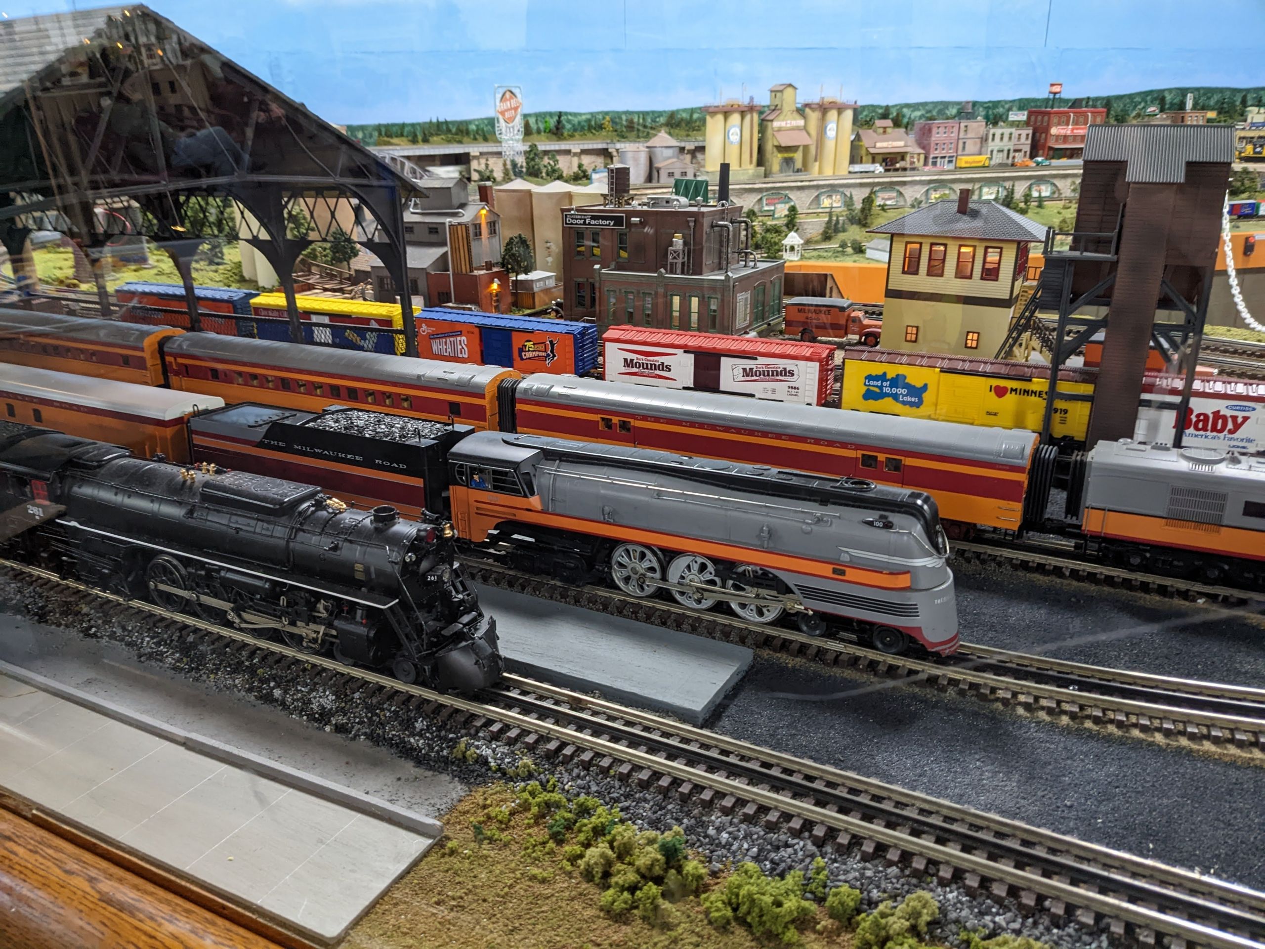 Milwaukee Road Hi-Rail Layout
